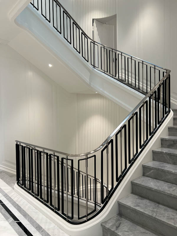 15_interior_railings