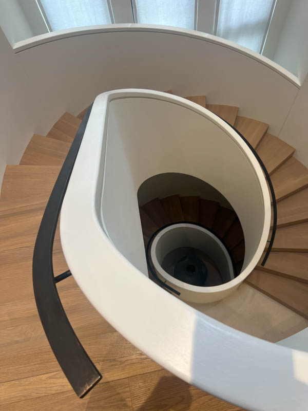 19_interior_railings