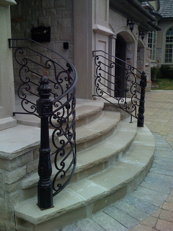 1_exterior_railings