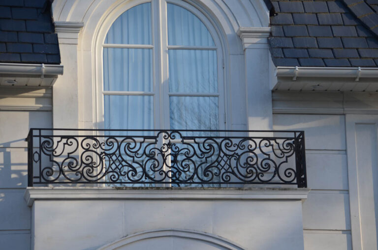 5_balcony_railings