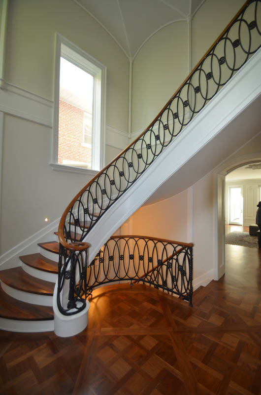 7_interior_railings