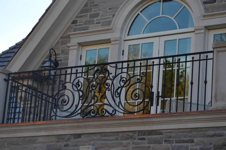 9_balcony_railings